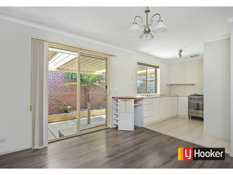 14/2 Allington Place, Langwarrin VIC 3910