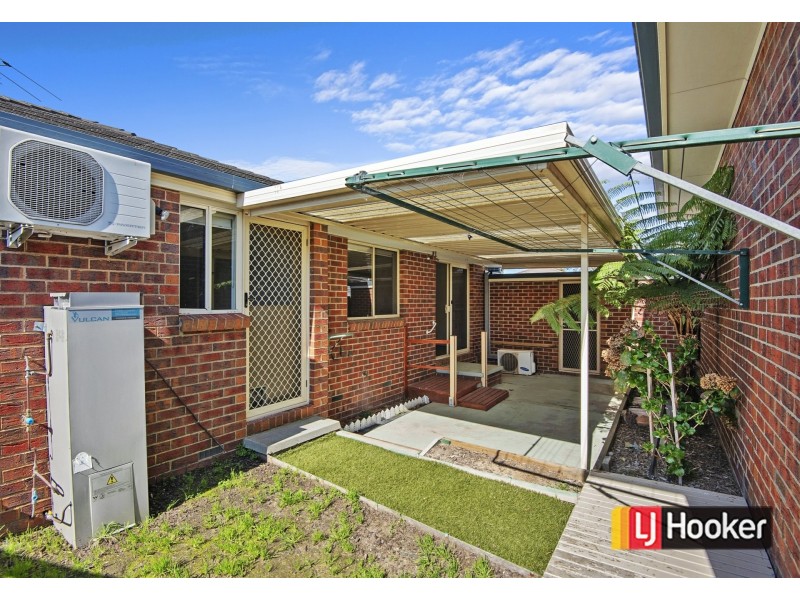 14/2 Allington Place, Langwarrin VIC 3910