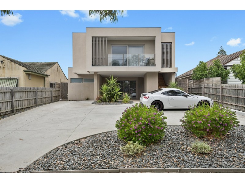 2/14 Lewis Street, Frankston VIC 3199