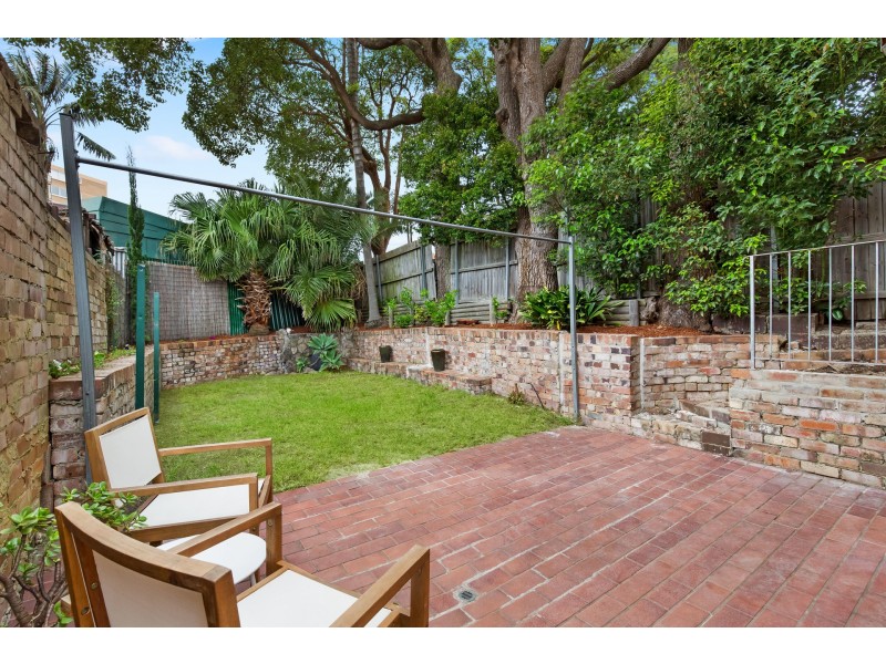 23 Waverley Crescent, Bondi Junction NSW 2022 LJ Hooker Bondi Junction Charing Cross Withdrawn