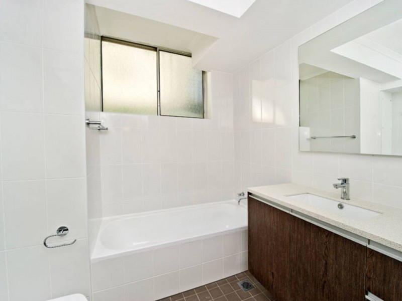 2/21-27 Waverley Street, Bondi Junction NSW 2022