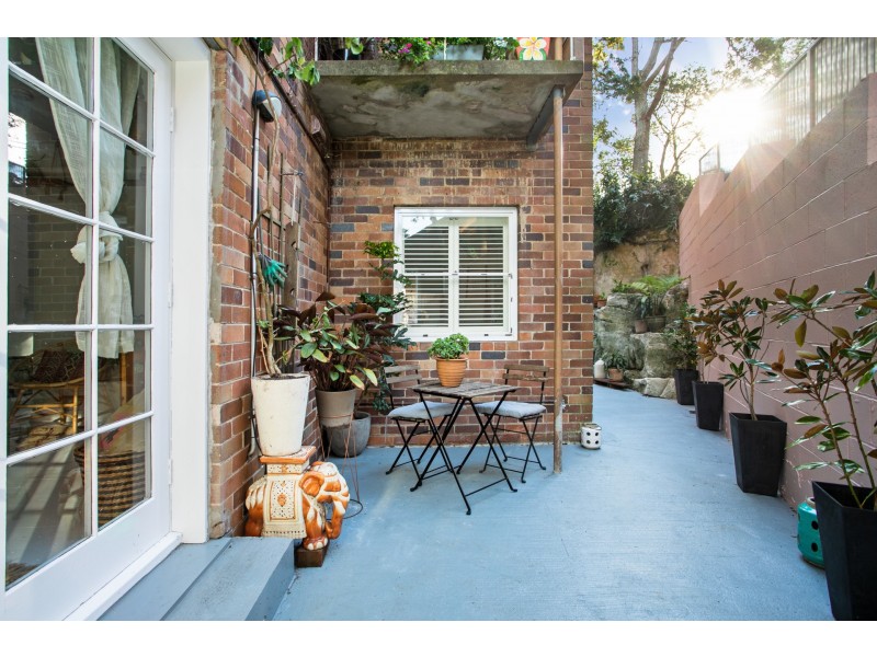 2/2 Seaview Street, Waverley NSW 2024