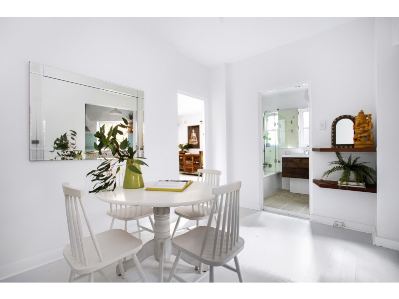 2/2 Seaview Street, Waverley NSW 2024