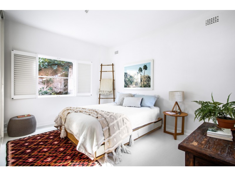 2/2 Seaview Street, Waverley NSW 2024