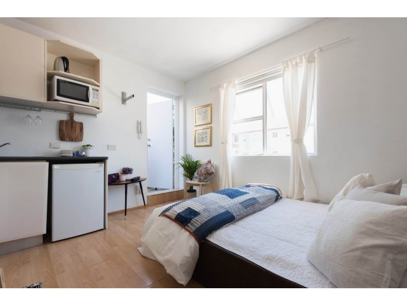2/68 Gould Street, Bondi Beach NSW 2026