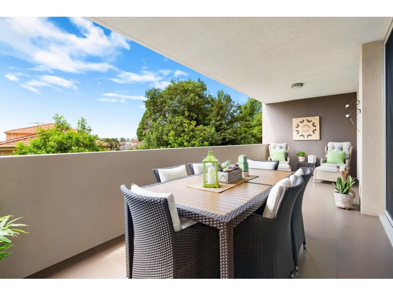 25/4248 Waverley Street, Bondi Junction NSW 2022 LJ Hooker Bondi Junction Charing Cross