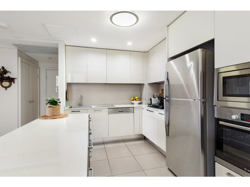 25/4248 Waverley Street, Bondi Junction NSW 2022 LJ Hooker Bondi Junction Charing Cross