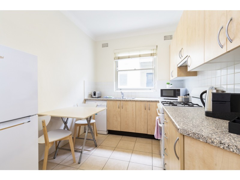 2/112 Warners Avenue, Bondi Beach NSW 2026