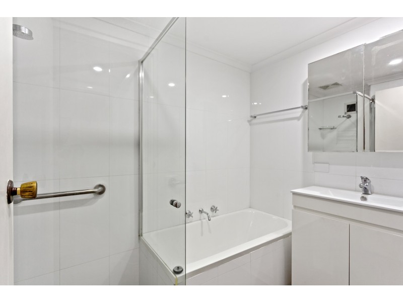 28/22-28 Penkivil Street, Bondi NSW 2026