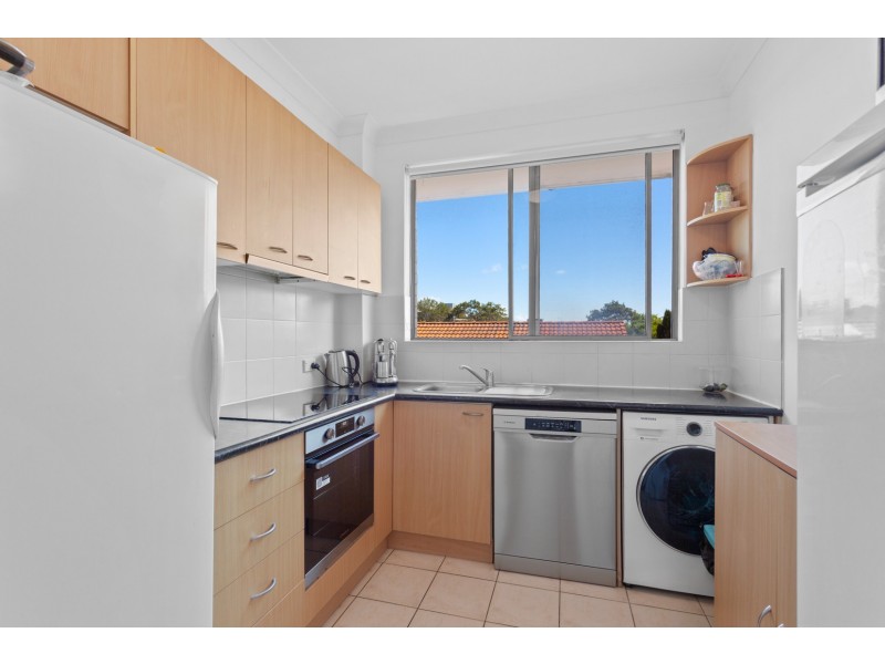 8/37 Penkivil Street, Bondi NSW 2026