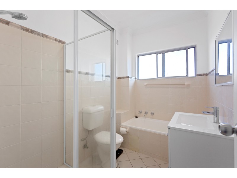 8/37 Penkivil Street, Bondi NSW 2026
