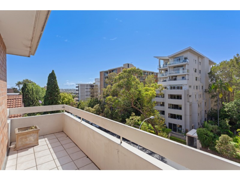 8/37 Penkivil Street, Bondi NSW 2026