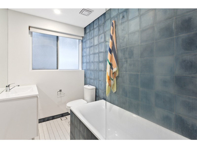 1/111 Ramsgate Avenue, North Bondi NSW 2026