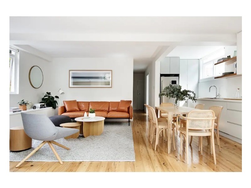 2/25 Fletcher Street, Tamarama NSW 2026