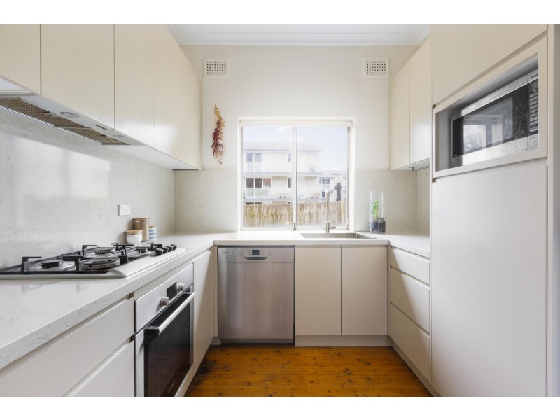 1/13 Wallis Parade, North Bondi NSW 2026