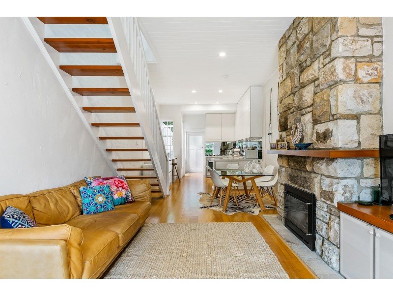 90 Ruthven Street, Bondi Junction NSW 2022