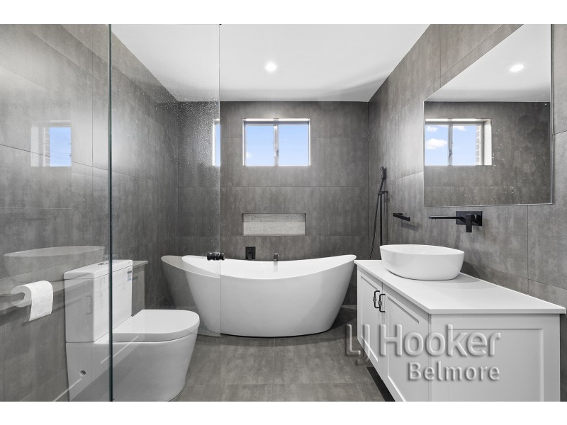 16 Buckland Street, Greenacre NSW 2190