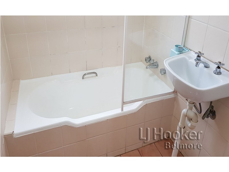 2/7 Shadforth Street, Wiley Park NSW 2195