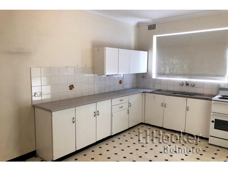 2/15 Seventh Avenue, Campsie NSW 2194