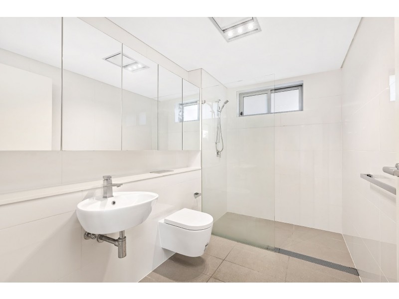 204/13A Third Avenue, Campsie NSW 2194