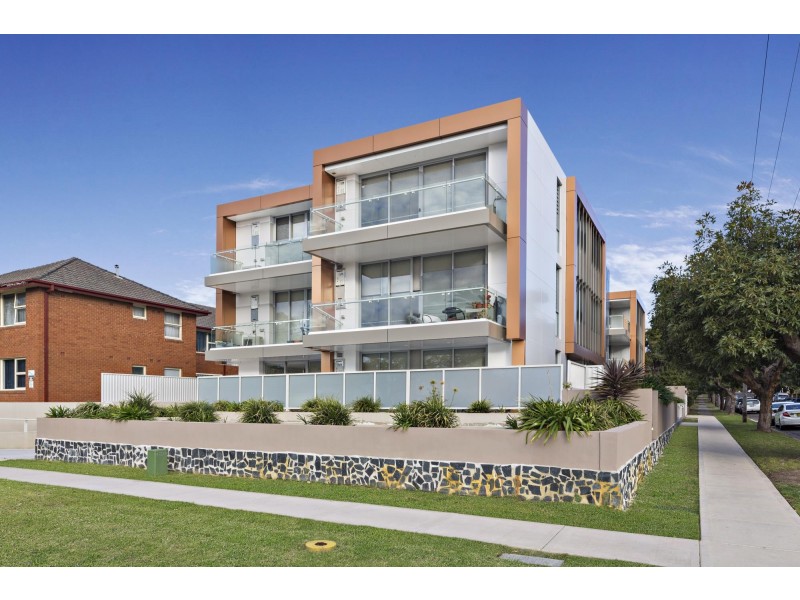 204/13A Third Avenue, Campsie NSW 2194