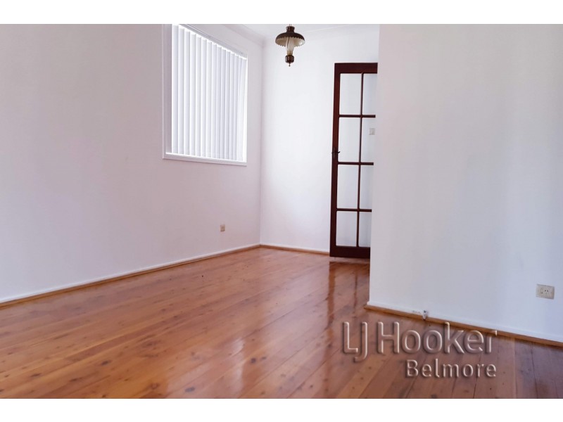 16 Lucinda Ave, Georges Hall NSW 2198