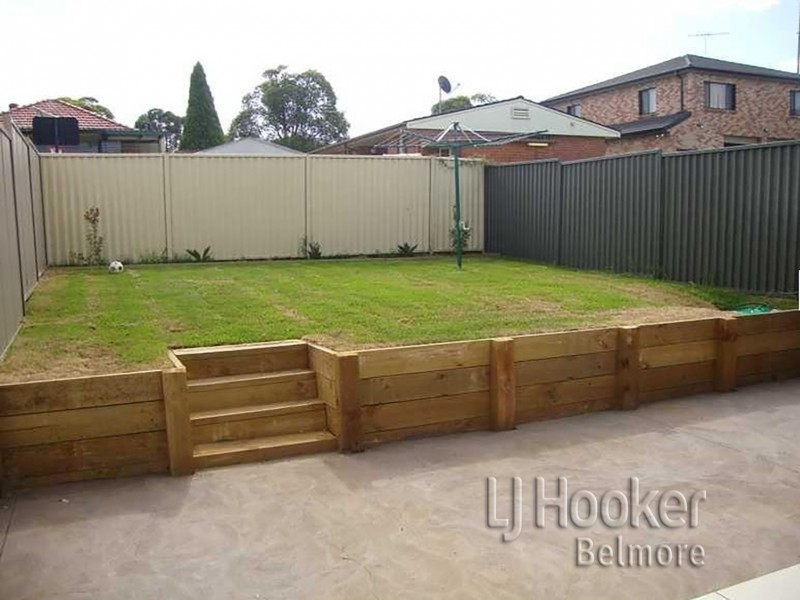 43 Hebe Street, Greenacre NSW 2190