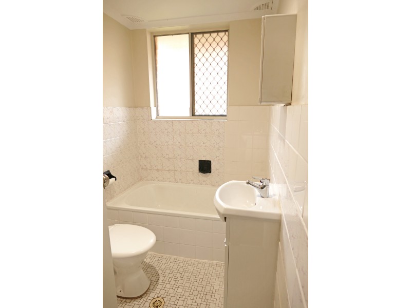 2 Leylands Parade, Belmore NSW 2192