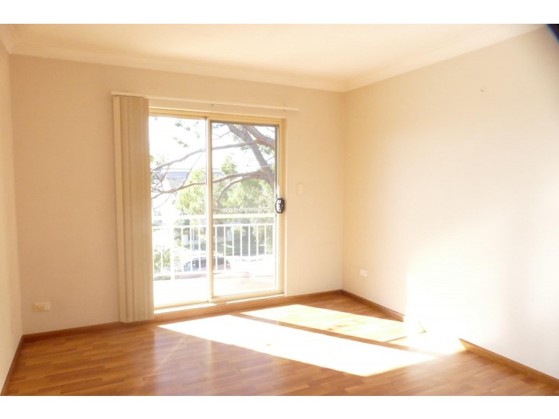 6/13 Sharp Street, Belmore NSW 2192