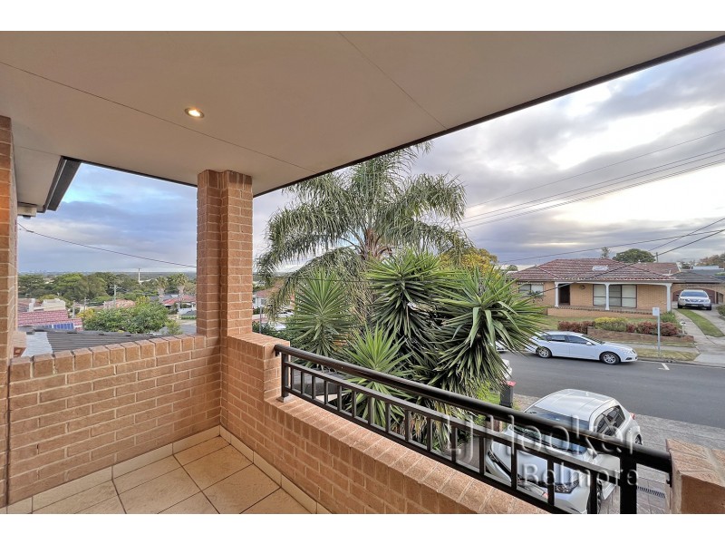 1 Tournay Street, Peakhurst NSW 2210