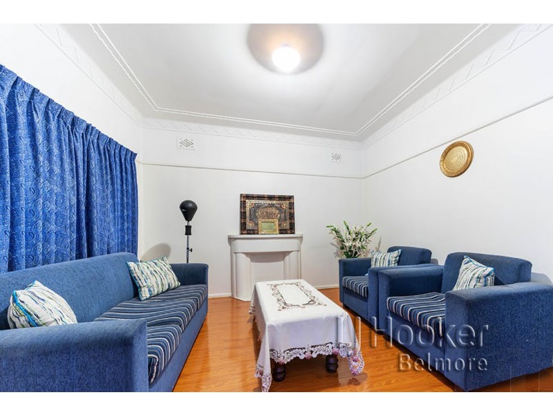 180 Roberts Road, Greenacre NSW 2190