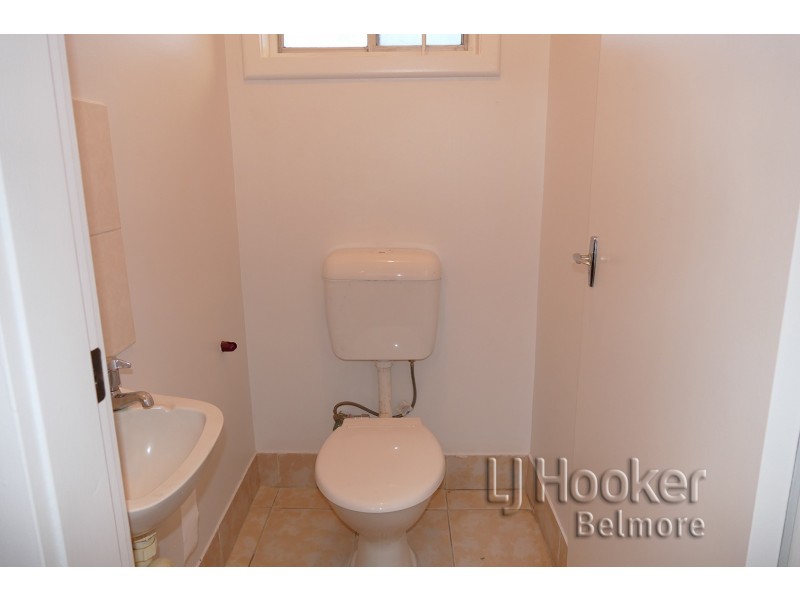 40 Endeavour Road, Georges Hall NSW 2198