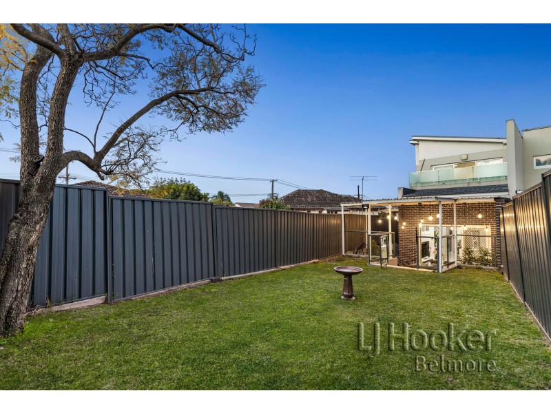 2 Keira Avenue, Greenacre NSW 2190