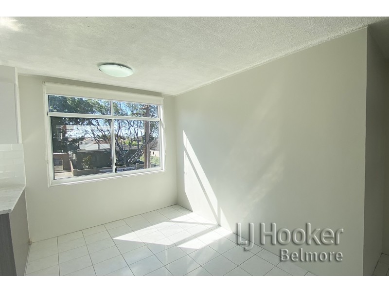 2/76 Leylands Parade, Belmore NSW 2192