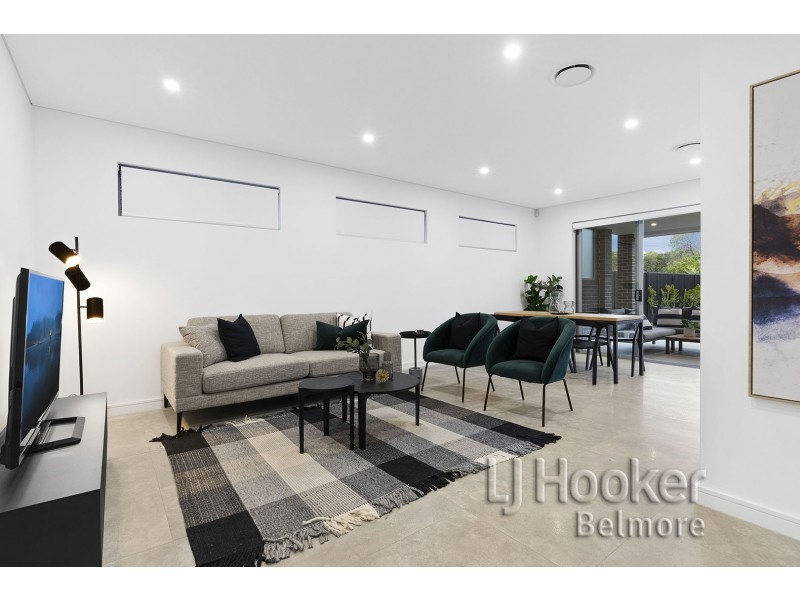 15 Latvia Avenue, Greenacre NSW 2190