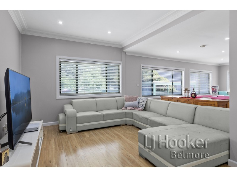 4 Forshaw Avenue, Peakhurst NSW 2210