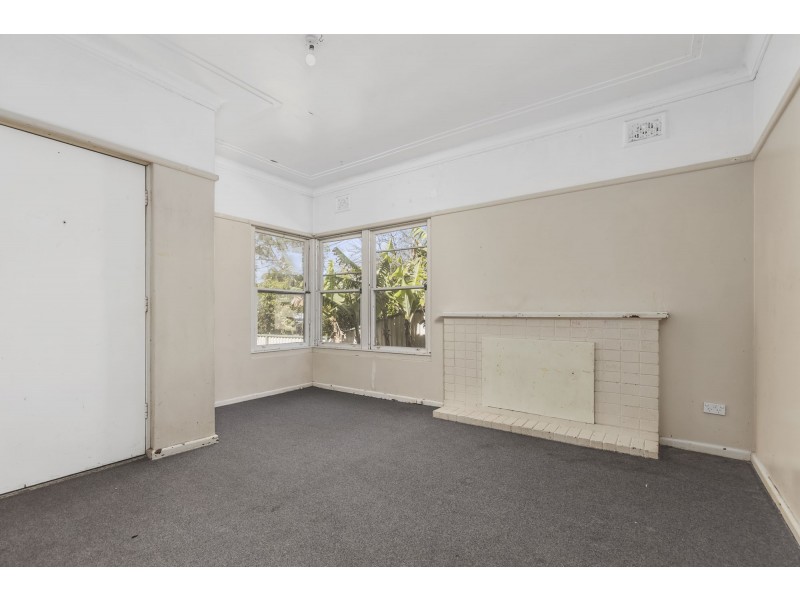 54 Vicliffe Avenue, Campsie NSW 2194