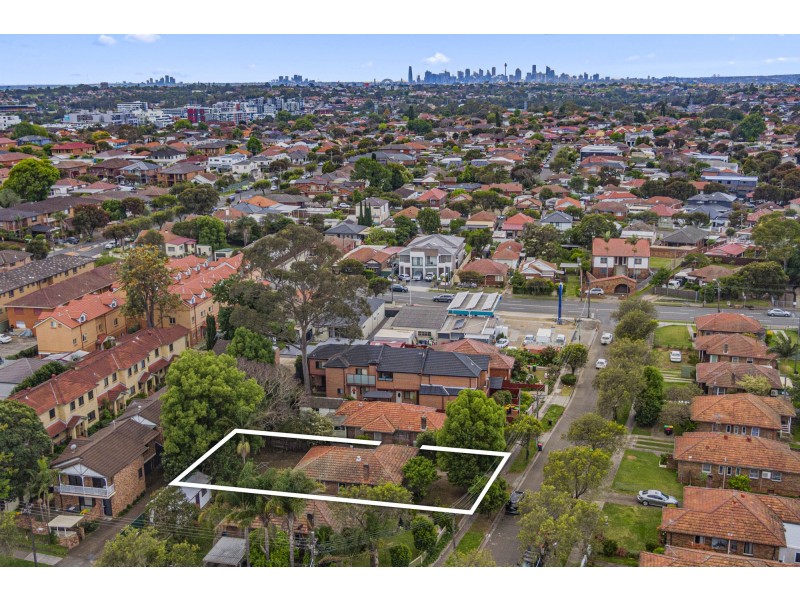 54 Vicliffe Avenue, Campsie NSW 2194