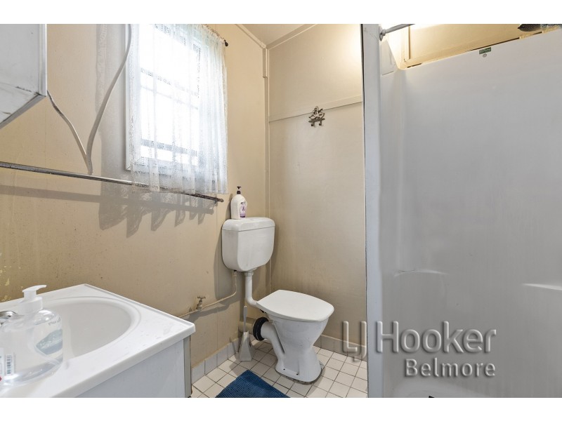 18-20 Canarys Road, Roselands NSW 2196