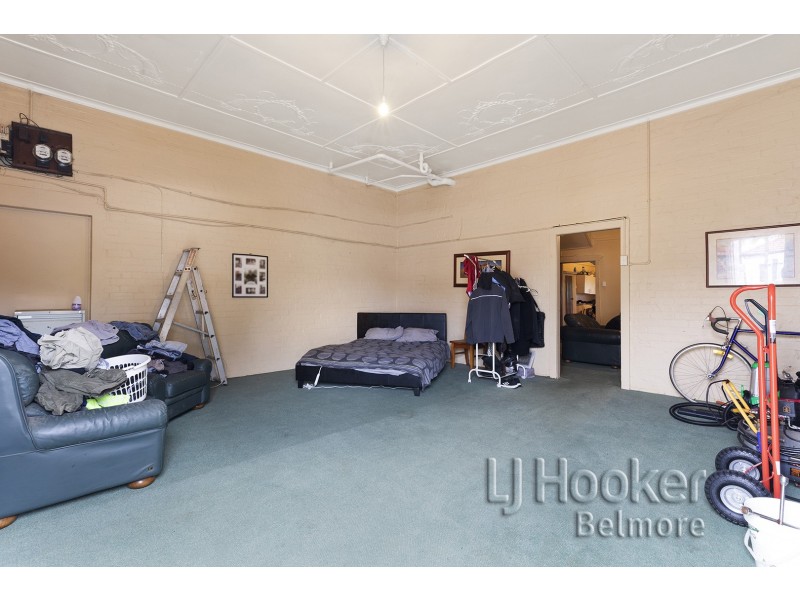 18-20 Canarys Road, Roselands NSW 2196