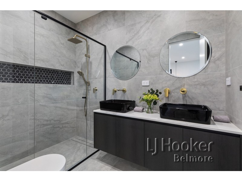 102A Chaseling Street, Greenacre NSW 2190