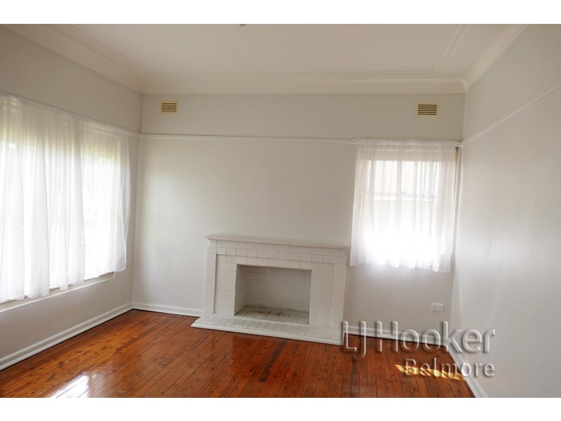 28 Kiewarra Street, Kingsgrove NSW 2208