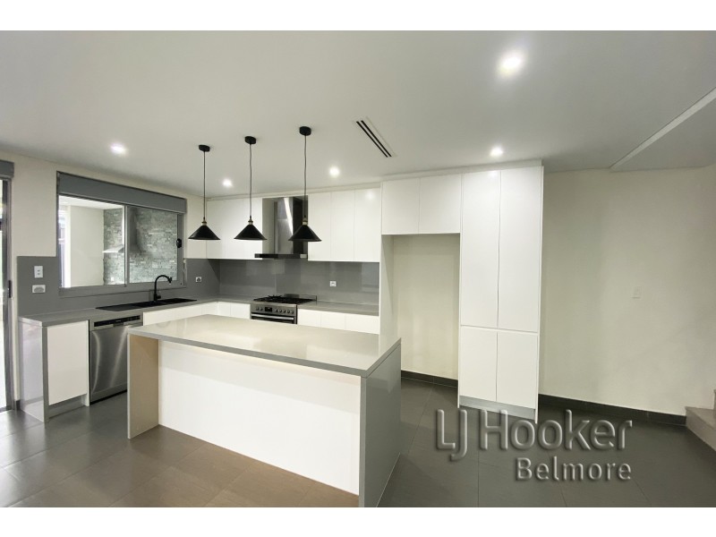 8 Columbine Ave, Bankstown NSW 2200