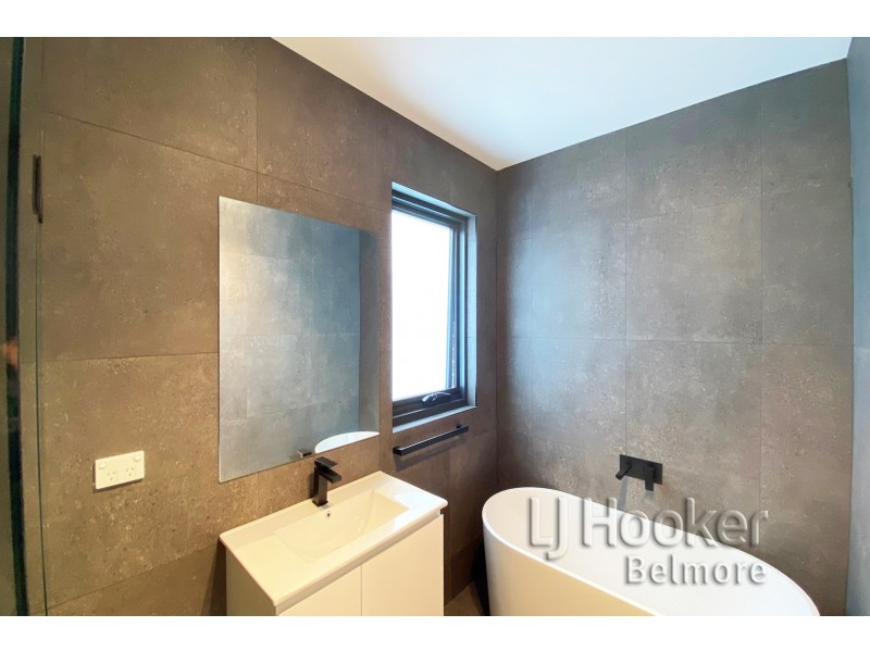 44b Tennyson Ave, Greenacre NSW 2190