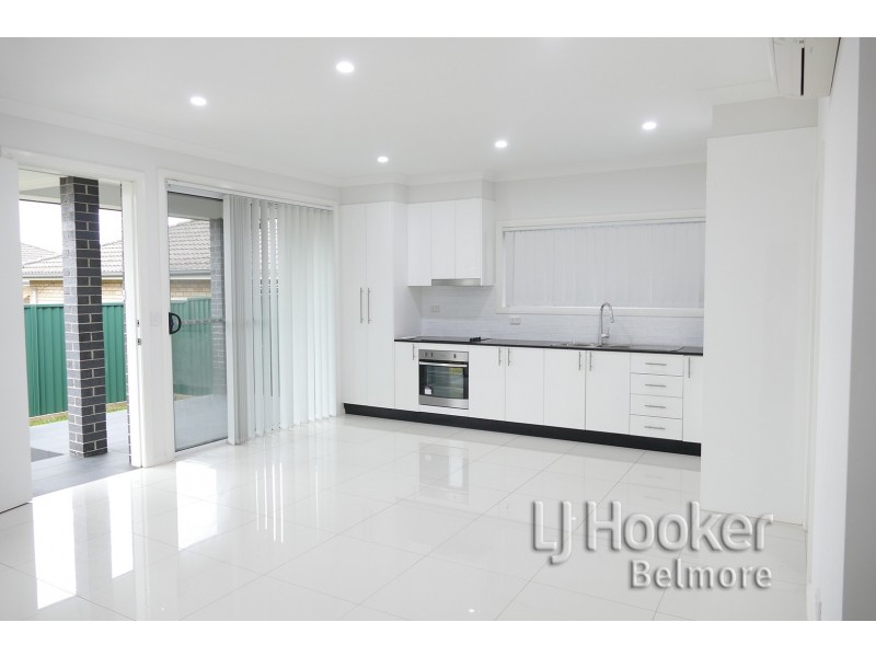 8a Prairie Vale Road, Bankstown NSW 2200