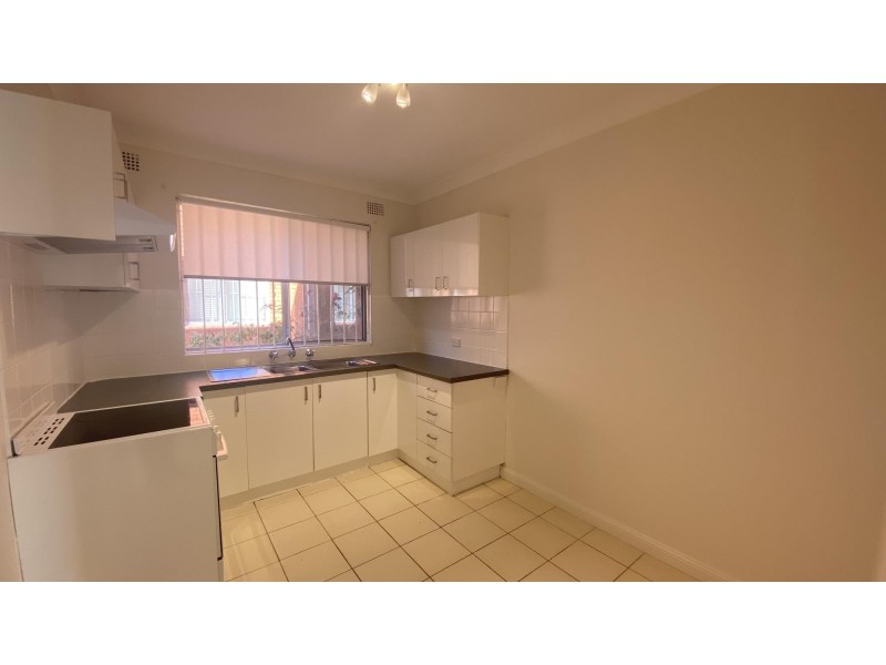 4/18 Phillip Street, Roselands NSW 2196