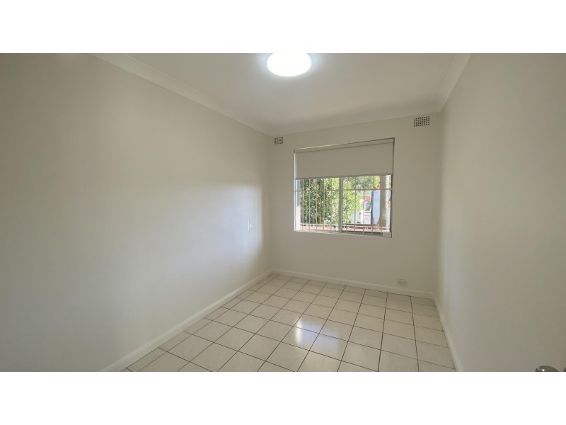 4/18 Phillip Street, Roselands NSW 2196