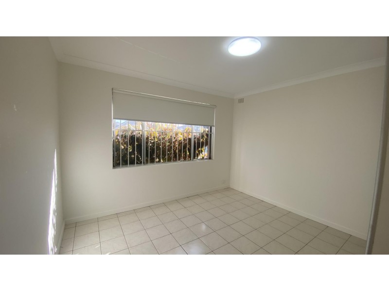 4/18 Phillip Street, Roselands NSW 2196