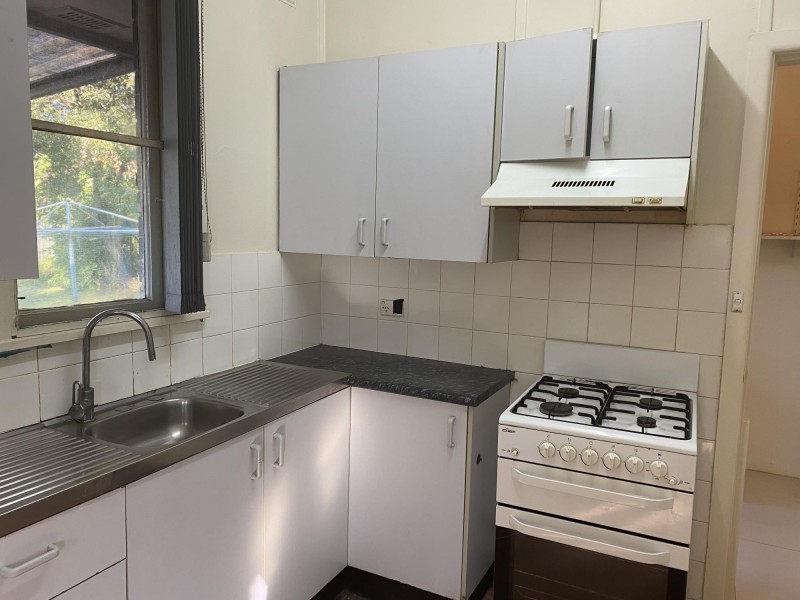 8 Cullens Road, Punchbowl NSW 2196