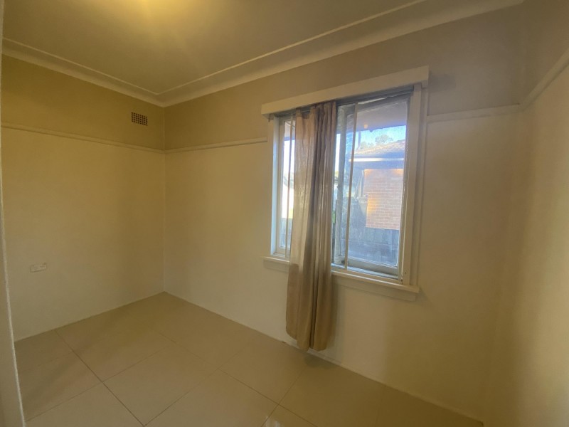 8 Cullens Road, Punchbowl NSW 2196